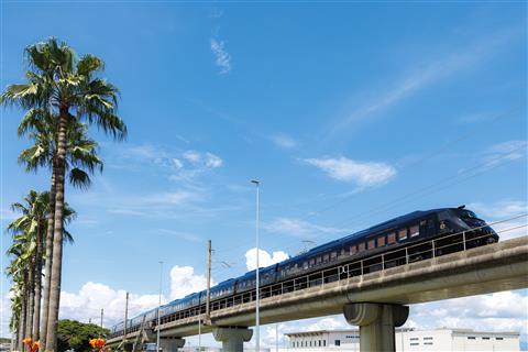 36ぷらす3（車両）写真提供：JR九州